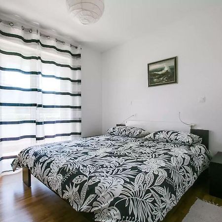 Apartment Vitalia 2+2 포레치 외부 사진