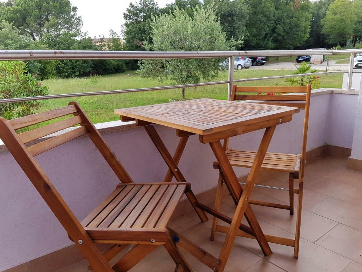 Apartment Vitalia 2+2 포레치 외부 사진